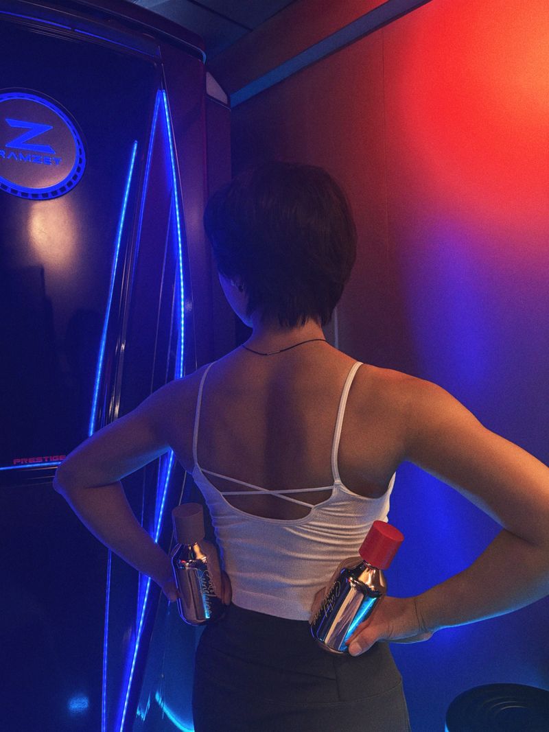 光有引力SUNBUDDY 依晒 - 一键预约，十分专业：你的美黑日程，由小程