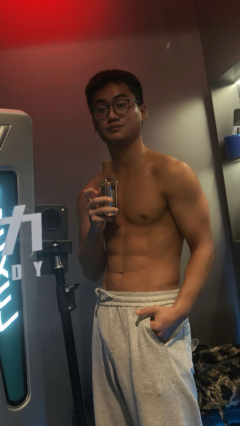 光有引力SUNBUNDDY 依晒 - 深圳曬燈美黑，自助服務唔使驚！3