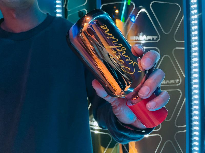 光有引力SUNBUDDY 依曬 - 紅寶石嘅暖意，黑曜石嘅深邃：你嘅古銅膚色故事