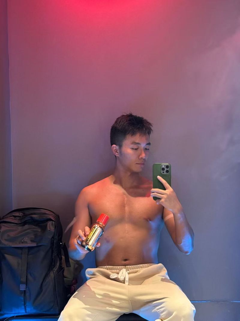 光有引力SUNBUDDY 依晒 - 当你的美黑顾问，比你还懂你的肤色