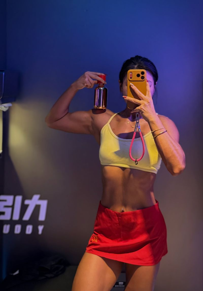 光有引力SUNBUDDY 依晒 - 都市新地标：在光有引力，晒灯也是一次时髦