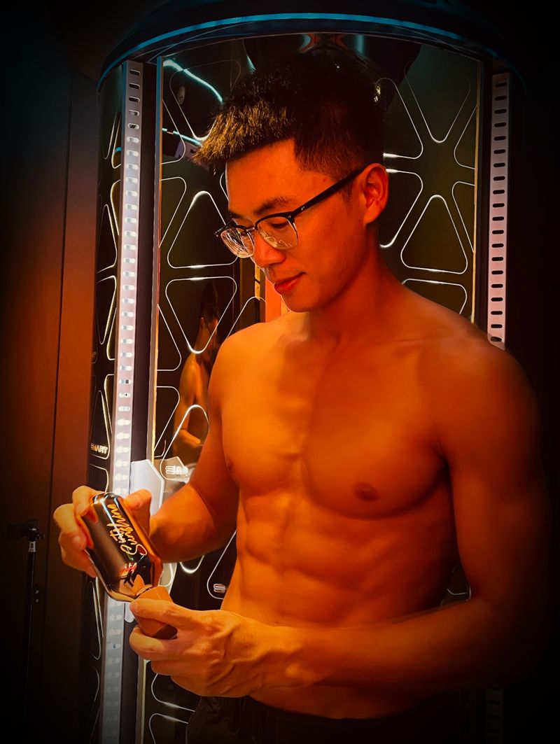 光有引力SUNBUDDY 依晒 - 从米兰工坊到你的肤色：Smart sol