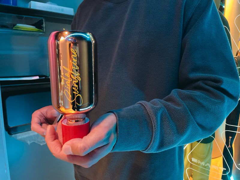 光有引力SUNBUDDY 依晒 - 当“意式美学”成为美黑机的出厂设置