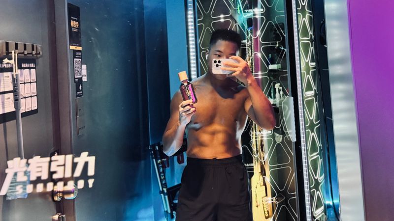 光有引力SUNBUDDY 依晒 - 深圳晒灯想告别“斑驳”与“假面”？这3个