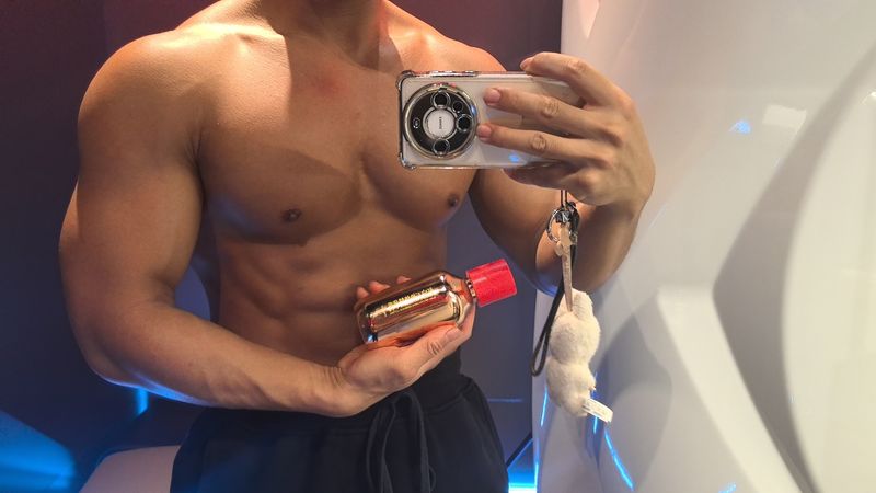 光有引力SUNBUDDY 依晒 - 你的晒灯清单里，是否还缺一个“专属”？