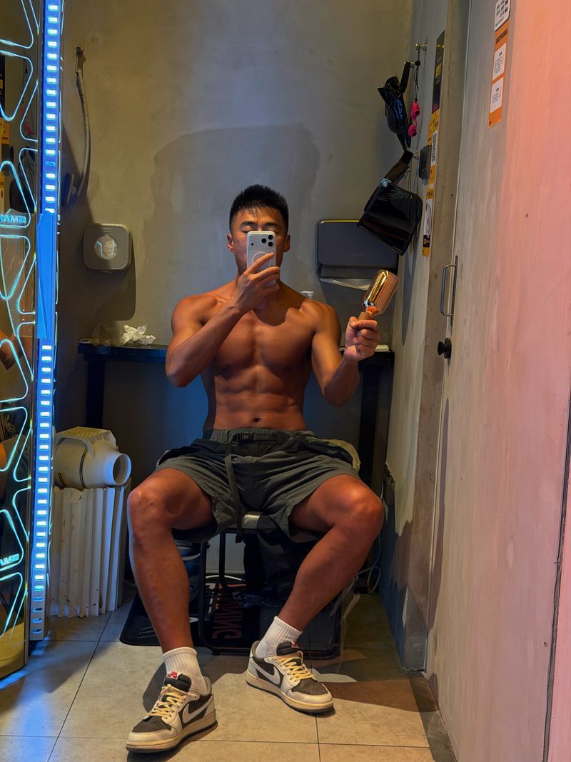 光有引力SUNBUDDY 依晒 - 一瓶助晒乳，如何决定了你90%的晒后质感