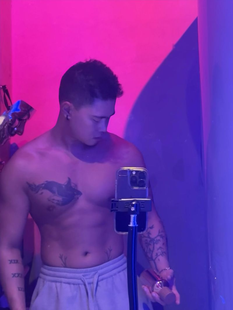 光有引力SUNBUDDY 依晒 - 深圳晒灯，为什么别人是“焦糖拿铁”而你却