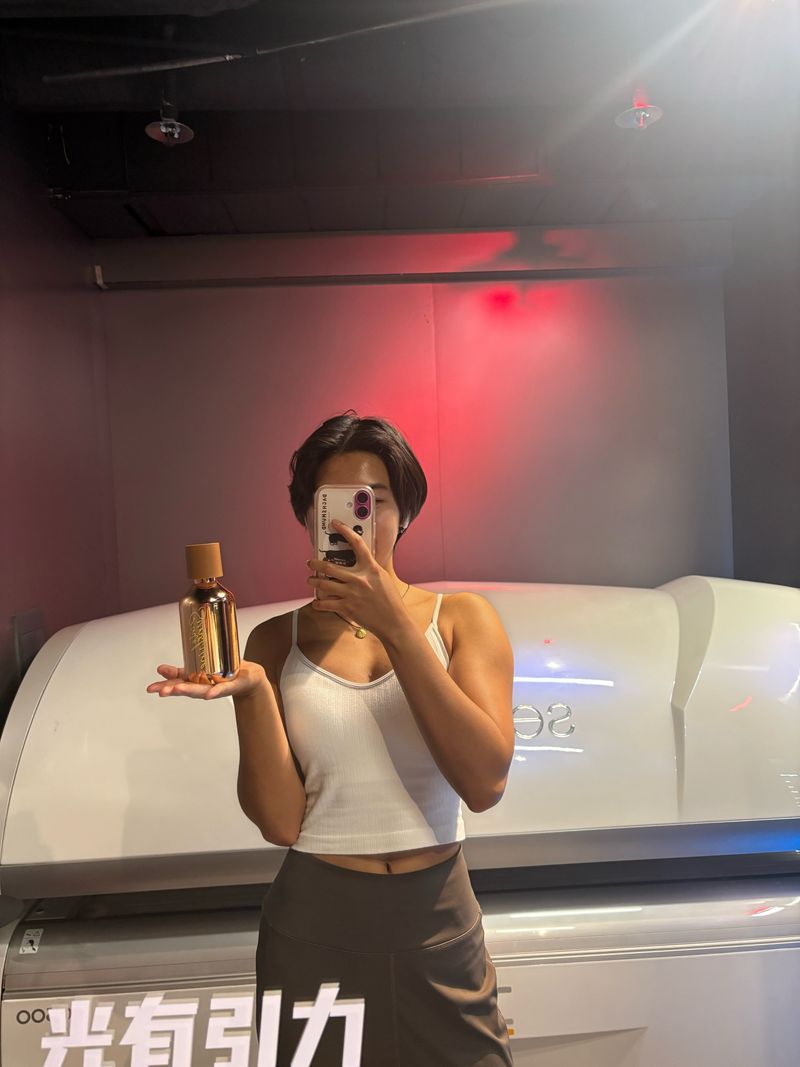 光有引力SUNBUDDY 依晒 - 深圳晒灯，为什么你的“古铜色”看起来不够