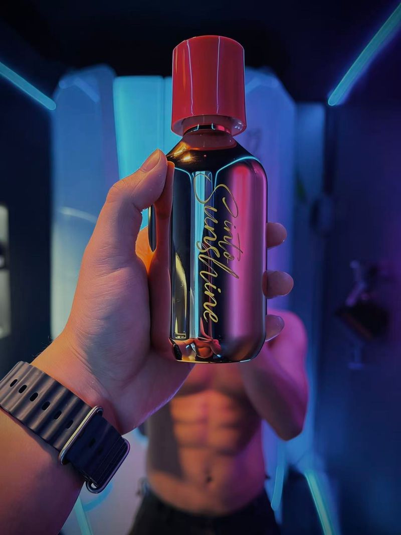 光有引力SUNBUDDY 依晒 - 你嘅美黑顧問，可能仲熟點「上色」過你